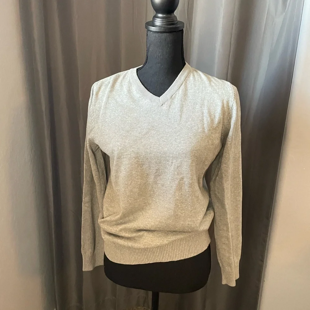 21. Children’s Place Boys VNeck Sweater, Size 14, NWOT